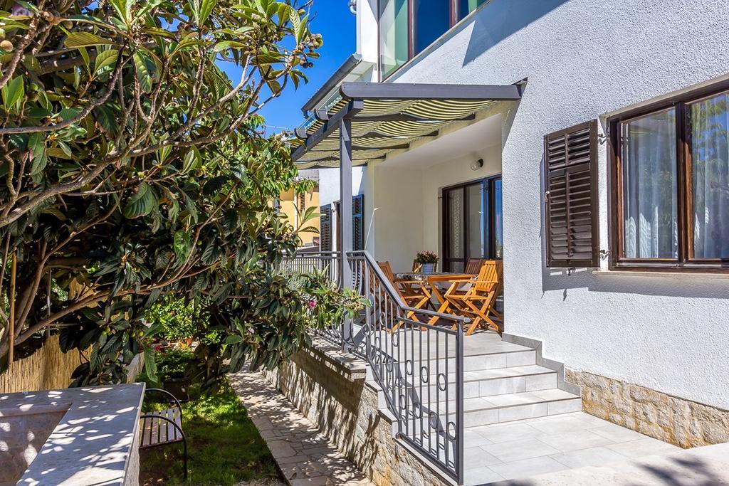 Apartment Viviana プーラ エクステリア 写真